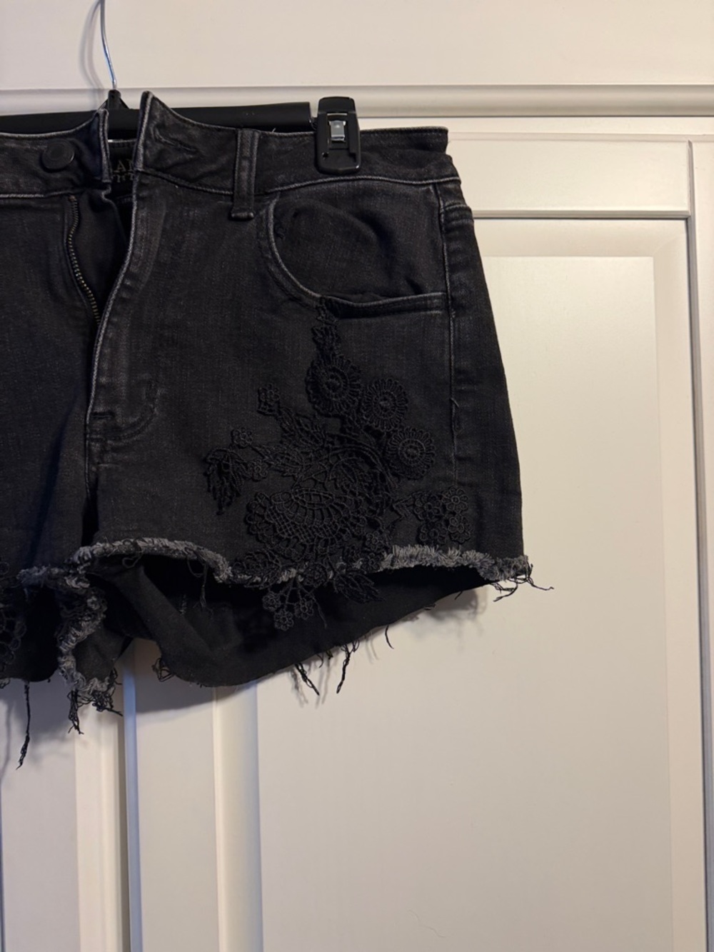 American Eagle Outfitters Black High Rise Lace-Trim Denim Shorts - Picture 6 of 7